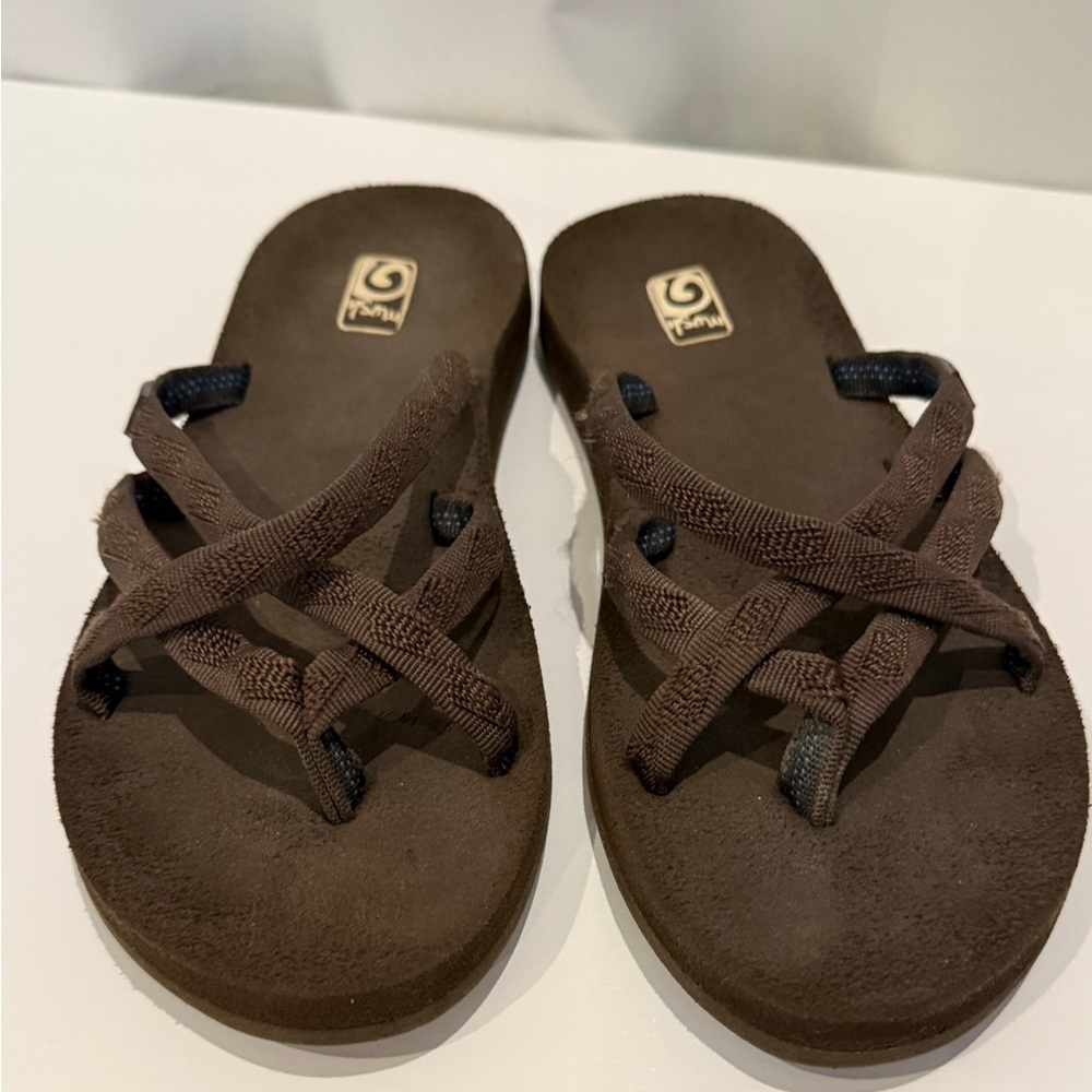 Teva Mush Sandals Size 7 Brown Strappy Flip Flop Comfort Casual - Picture 8 of 10